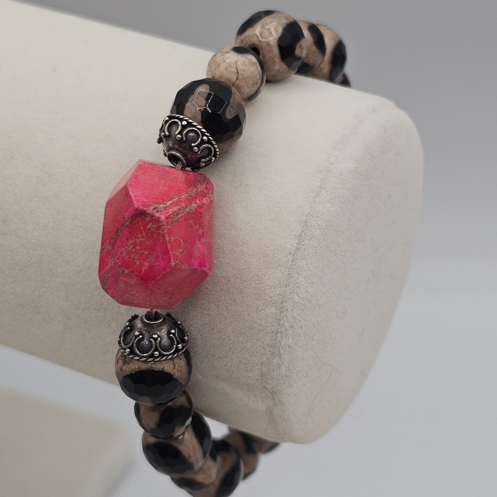 Vintage Beaded Stretch Bracelet Pink Focal Stone Black Tan Faceted 6.75 inch